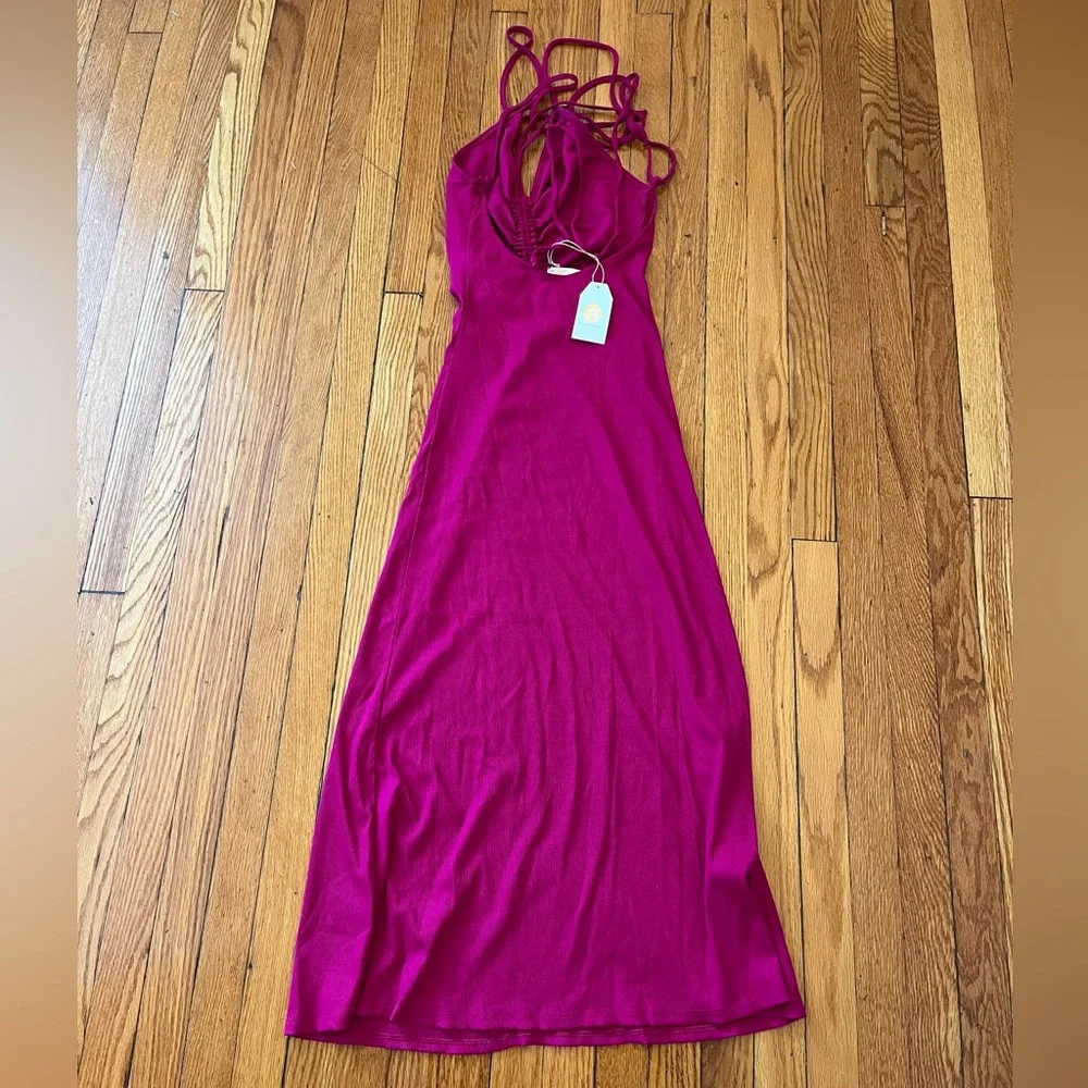 Elegant Pink Women's Dress - Picture 2 of 6